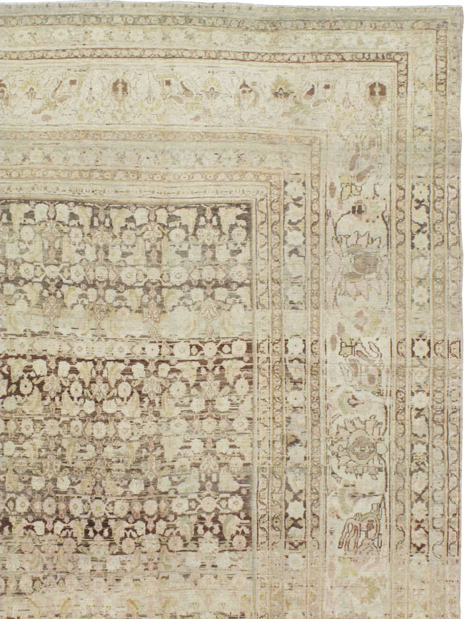 Antique Persian Khorossan Rug, No.19129 - Galerie Shabab