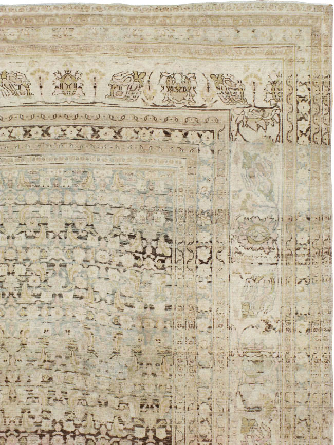 Antique Persian Khorossan Rug, No.19129 - Galerie Shabab