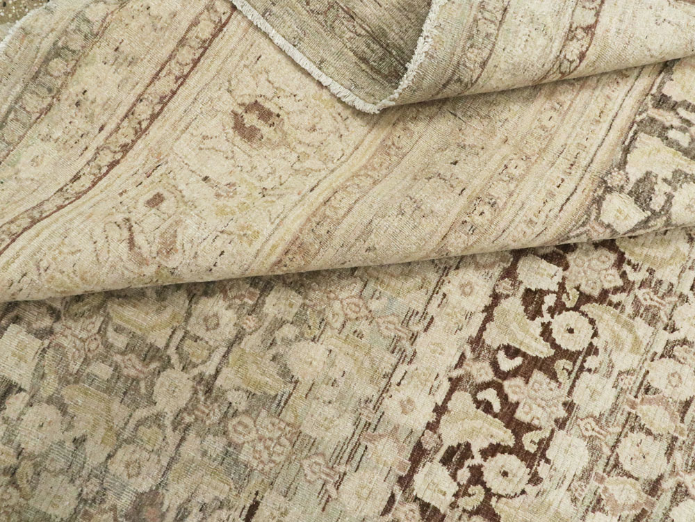 Antique Persian Khorossan Rug, No.19129 - Galerie Shabab