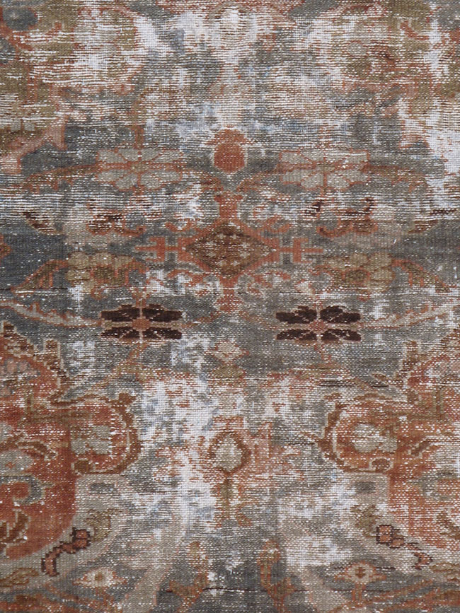 Antique Distressed Malayer Carpet, No.19132 - Galerie Shabab