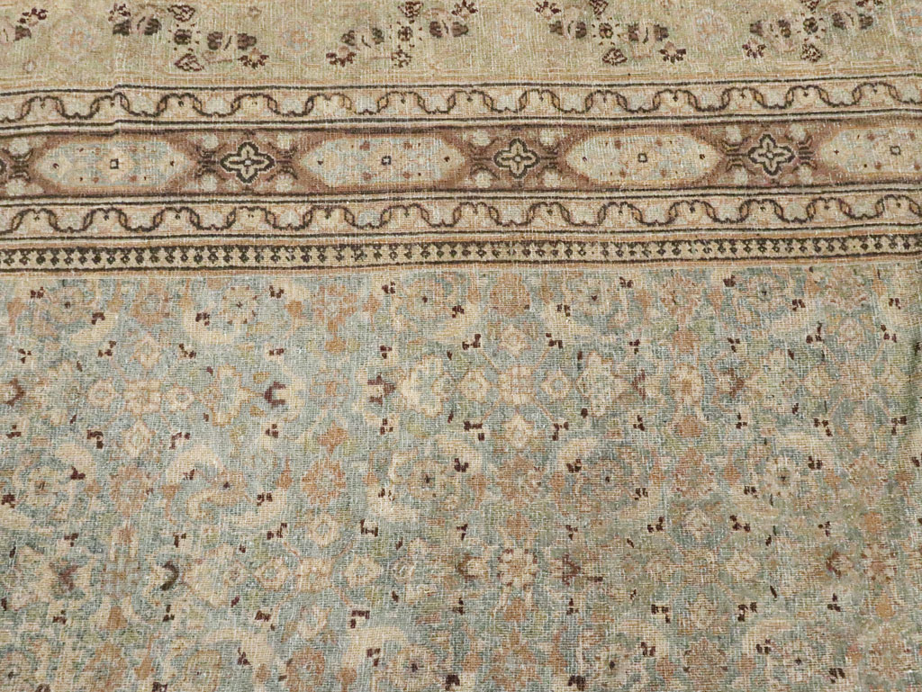 Antique Persian Dorokhsh Carpet, No.19139 - Galerie Shabab
