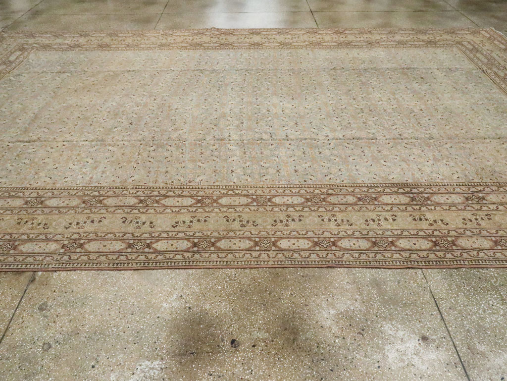 Antique Persian Dorokhsh Carpet, No.19139 - Galerie Shabab