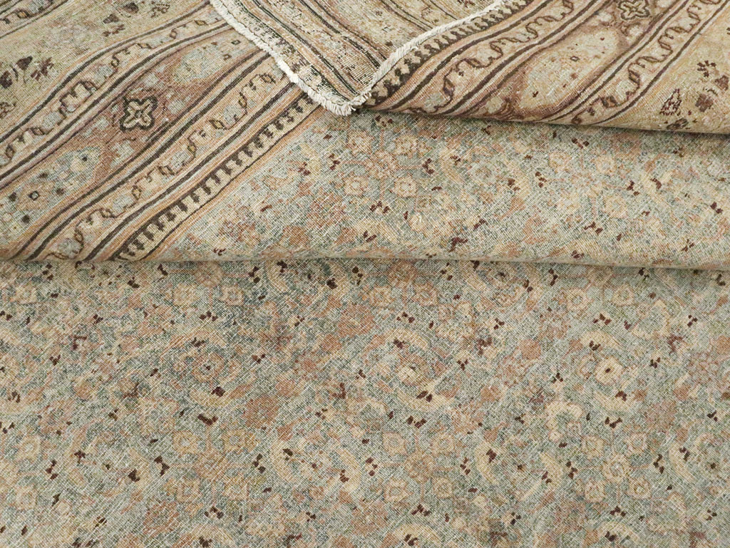 Antique Persian Dorokhsh Carpet, No.19139 - Galerie Shabab