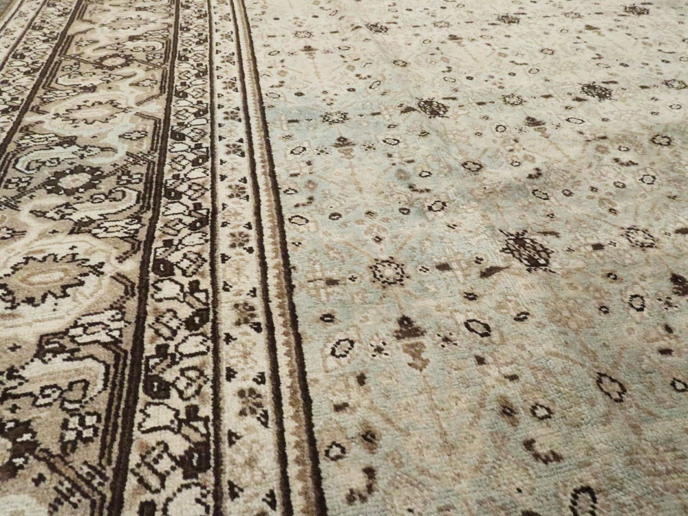 Antique Persian Tabriz Carpet, No.19156 - Galerie Shabab
