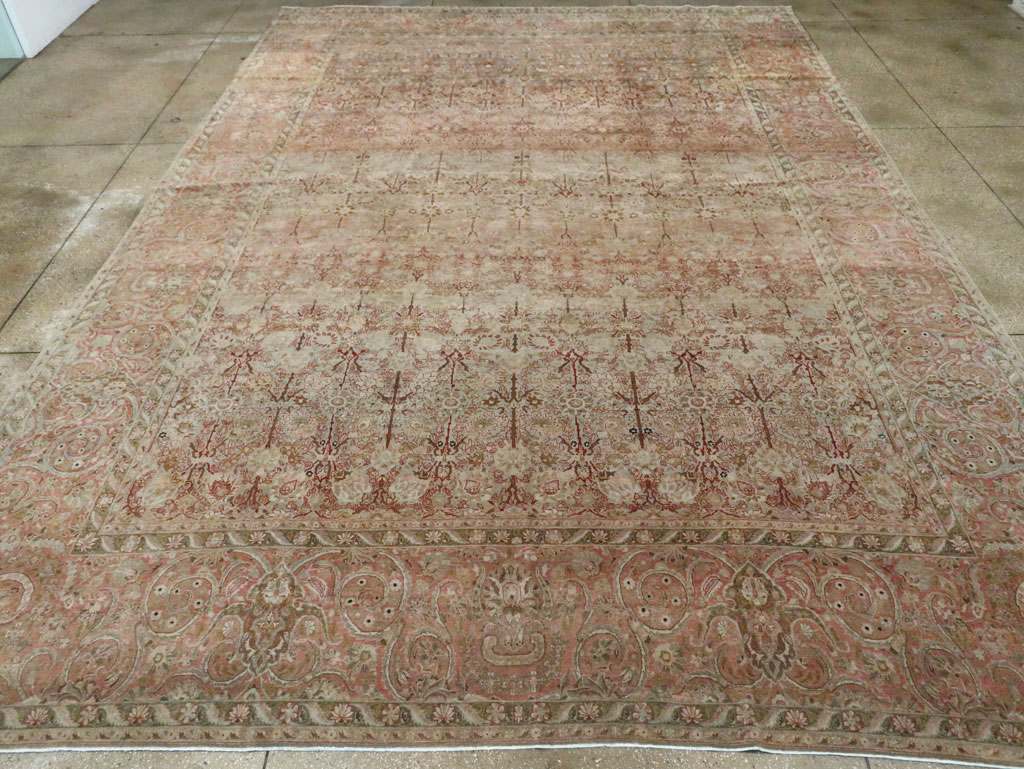 Antique Persian Isfahan Large Room Size Carpet, No.19160 - Galerie Shabab