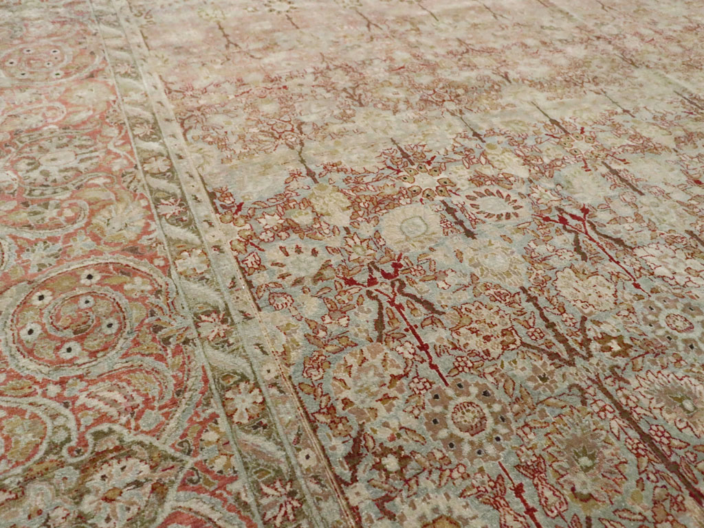 Antique Persian Isfahan Large Room Size Carpet, No.19160 - Galerie Shabab