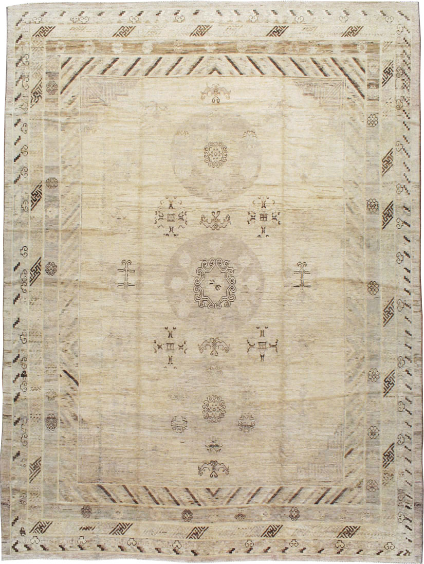 Vintage East Turkestan Khotan Carpet, No.19166 - Galerie Shabab