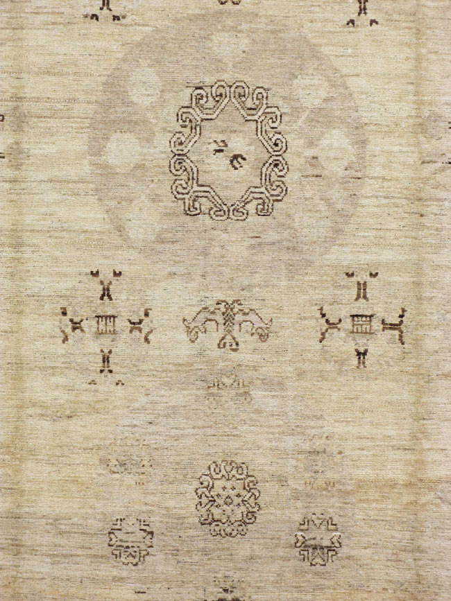 Vintage East Turkestan Khotan Carpet, No.19166 - Galerie Shabab