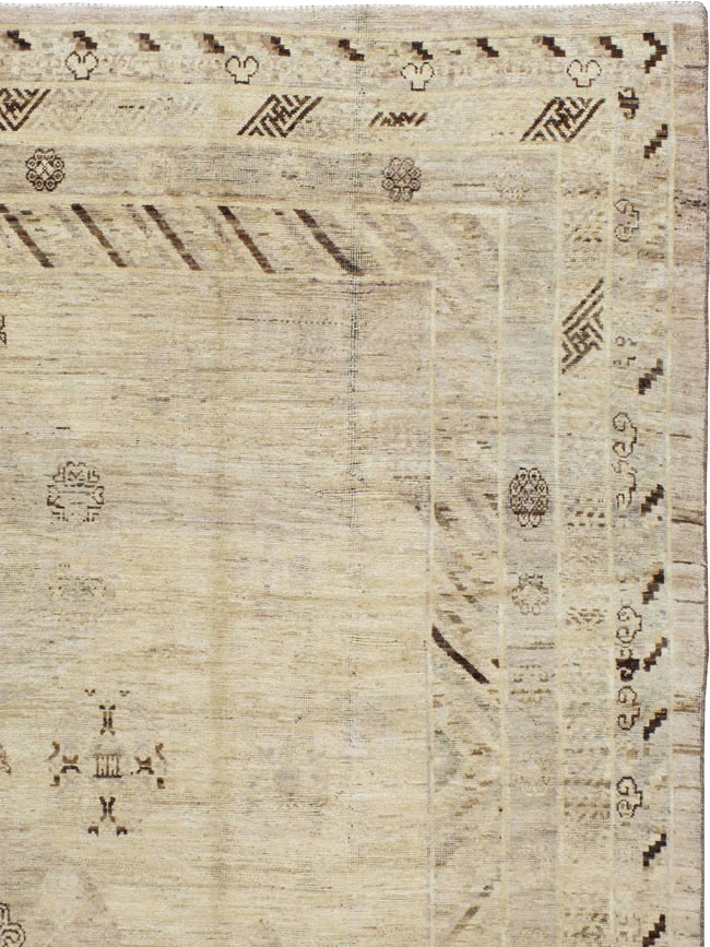 Vintage East Turkestan Khotan Carpet, No.19166 - Galerie Shabab