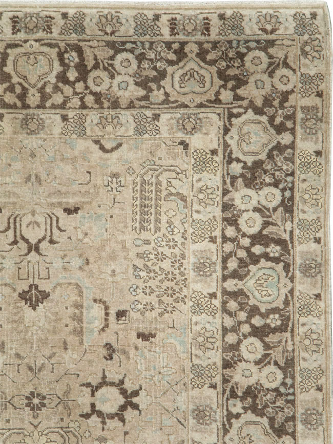 Vintage Persian Tabriz Small Room Size Carpet, No.19171 - Galerie Shabab