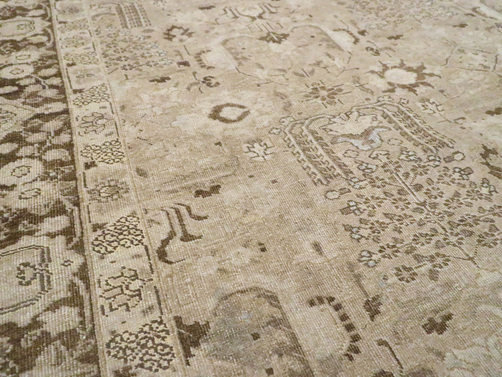 Vintage Persian Tabriz Small Room Size Carpet, No.19171 - Galerie Shabab