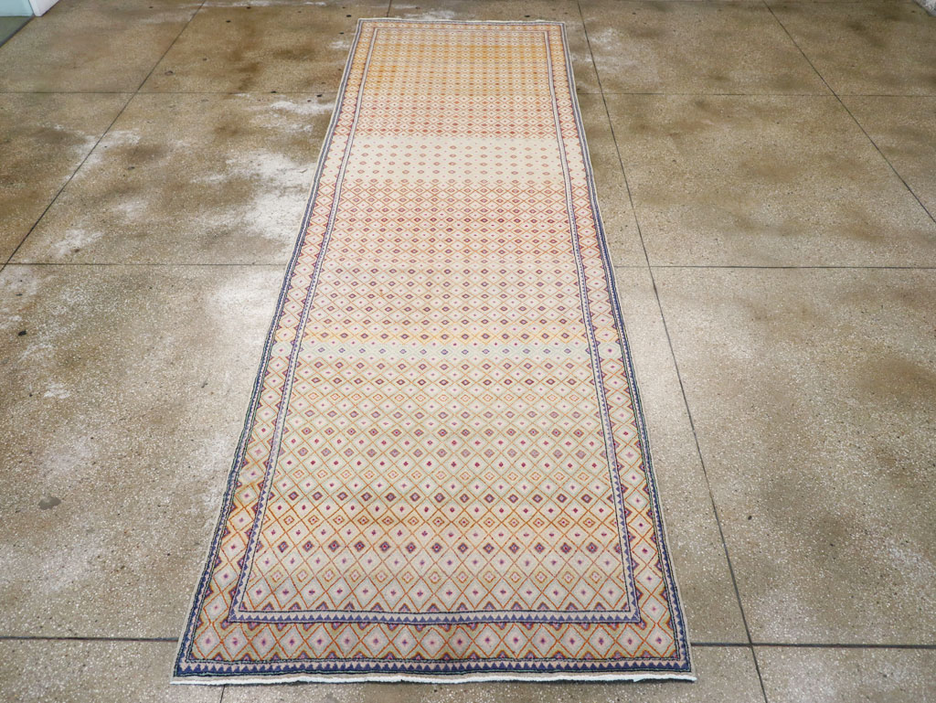 Vintage Persian Kashan Deco Wide Gallery Runner, No.19196 - Galerie Shabab