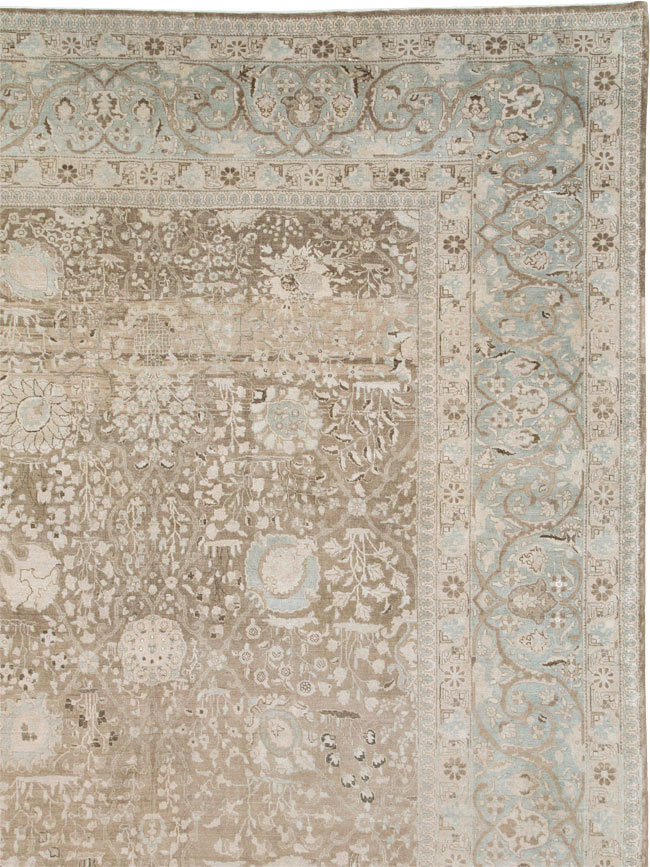 Antique Persian Tabriz Carpet, No.19200 - Galerie Shabab