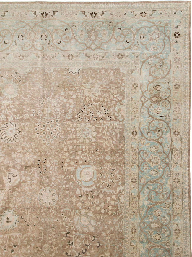 Antique Persian Tabriz Carpet, No.19200 - Galerie Shabab