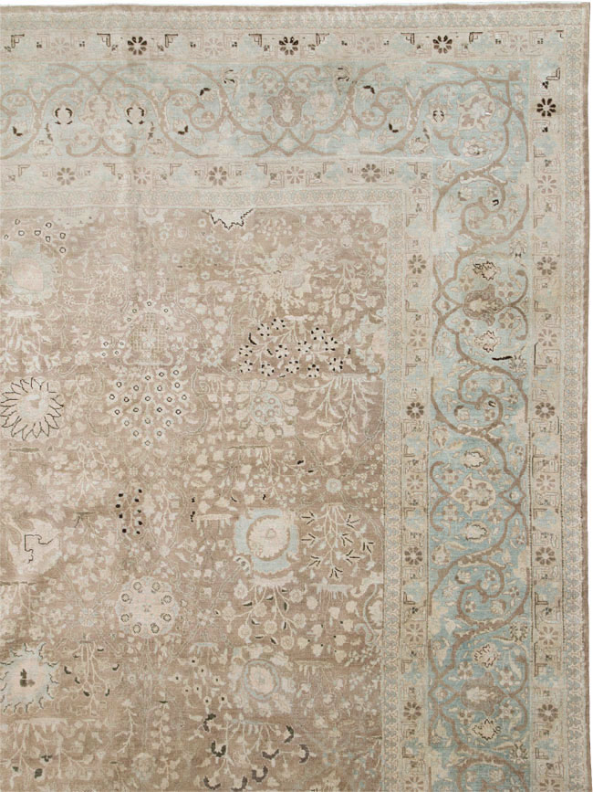 Antique Persian Tabriz Carpet, No.19200 - Galerie Shabab