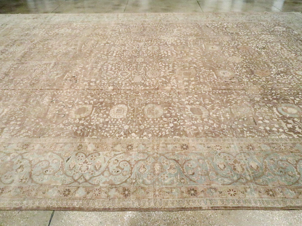 Antique Persian Tabriz Carpet, No.19200 - Galerie Shabab