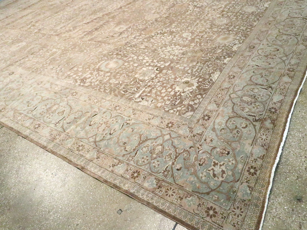 Antique Persian Tabriz Carpet, No.19200 - Galerie Shabab