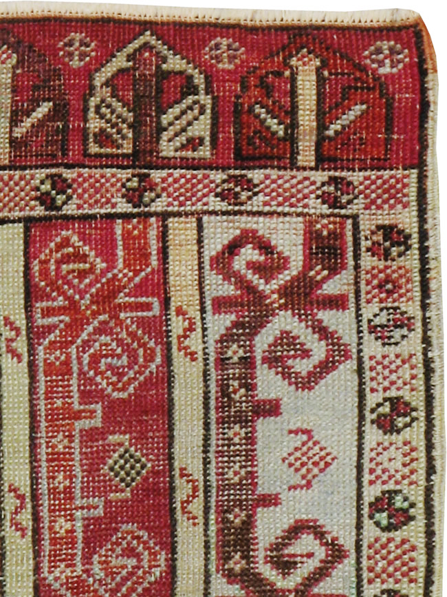 Antique Turkish Ghiordes Rug, No.19201 - Galerie Shabab
