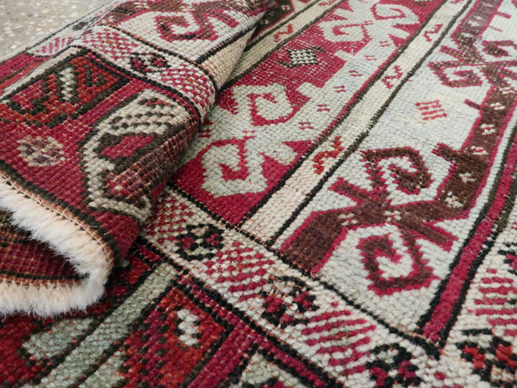 Antique Turkish Ghiordes Rug, No.19201 - Galerie Shabab