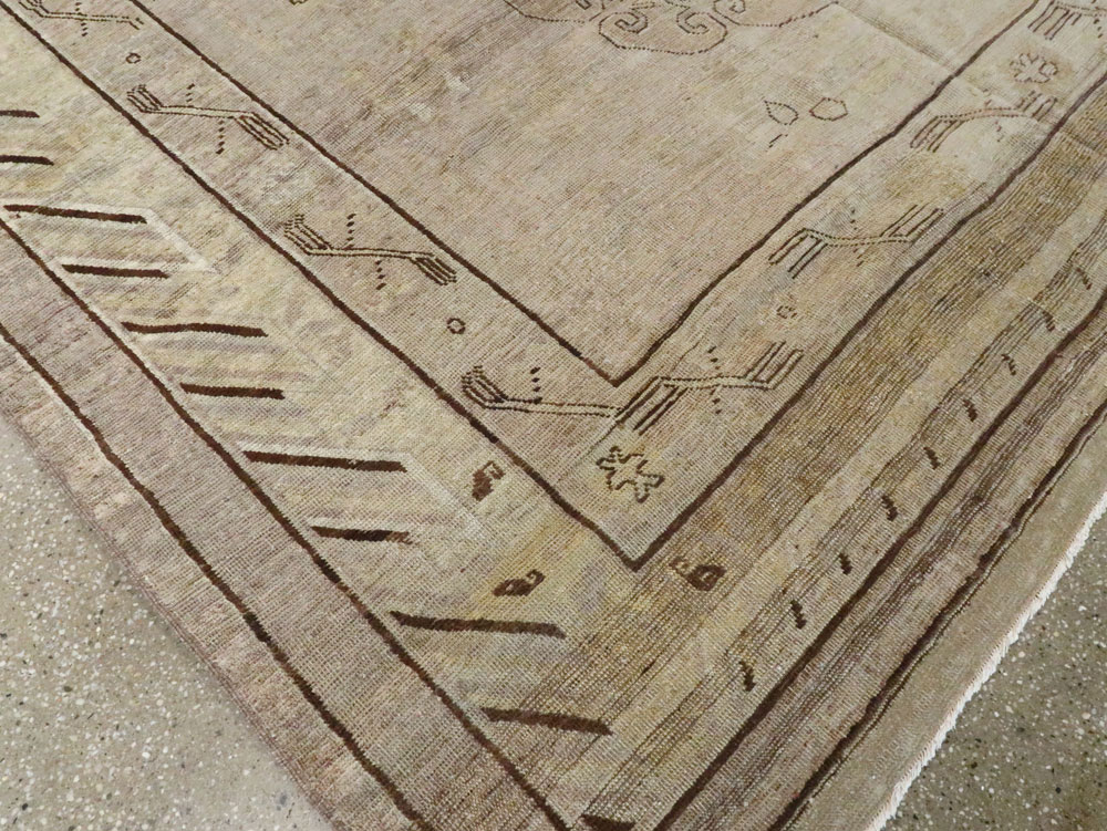 Vintage East Turkestan Khotan Carpet, No.19204 - Galerie Shabab