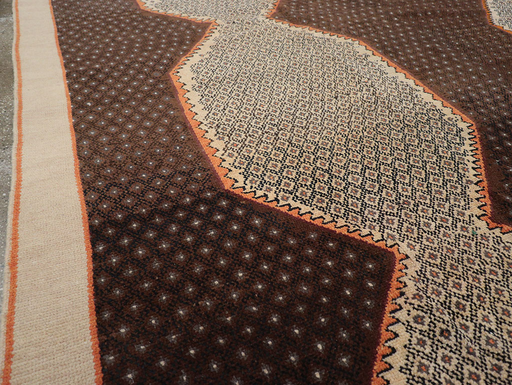 Vintage Turkish Anatolian Room Size Carpet, No.19214 - Galerie Shabab