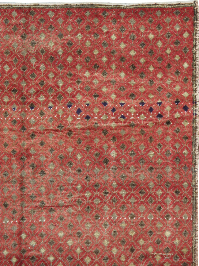 Vintage Turkish Anatolian Gallery Carpet, No.19216 - Galerie Shabab