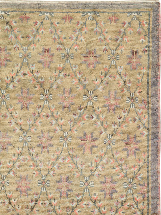 Vintage Turkish Anatolian Rug, No.19222 - Galerie Shabab