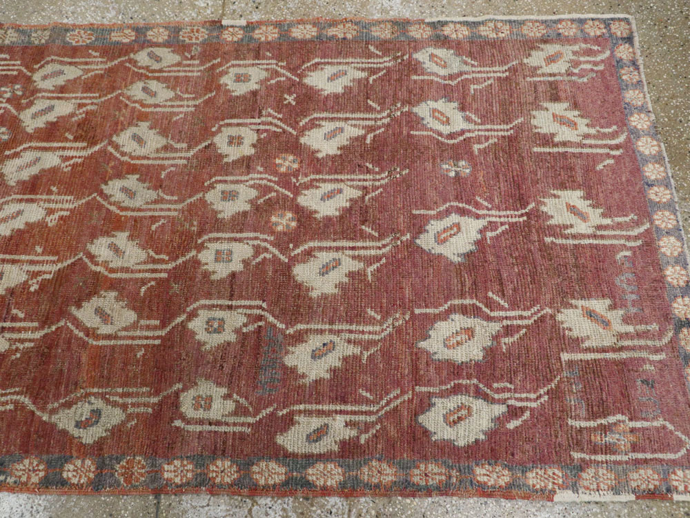 Vintage Turkish Anatolian Small Runner, No.19224 - Galerie Shabab