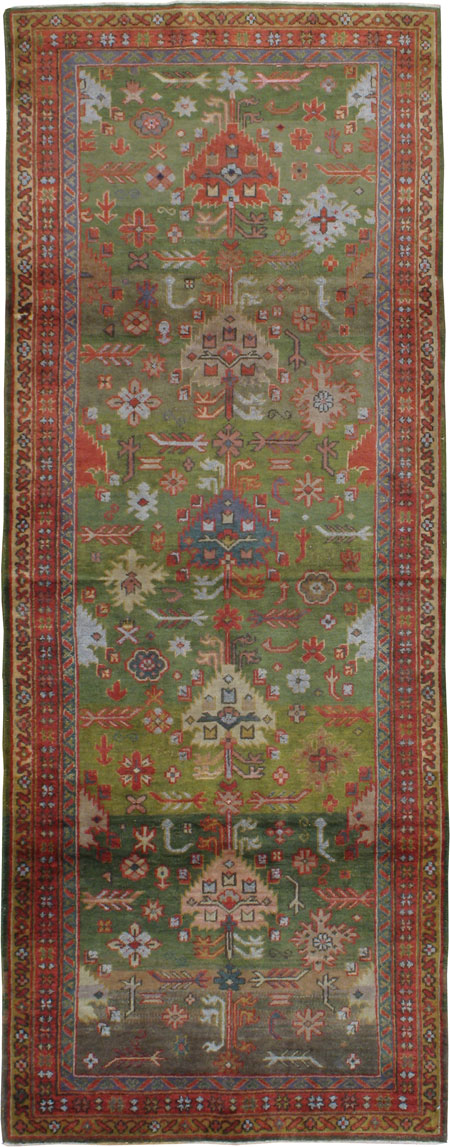 Antique Oushak Rug, No.19225 - Galerie Shabab