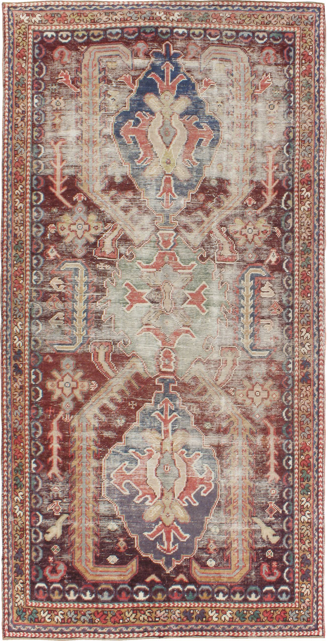 Antique Ghiordes Carpet, No.19227 - Galerie Shabab