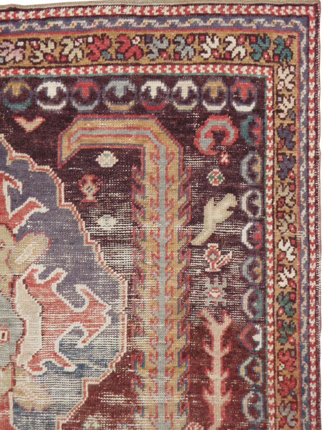 Antique Ghiordes Carpet, No.19227 - Galerie Shabab