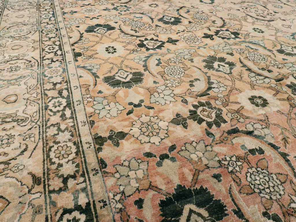 Antique Persian Lavar Kerman Carpet, No.19237 - Galerie Shabab