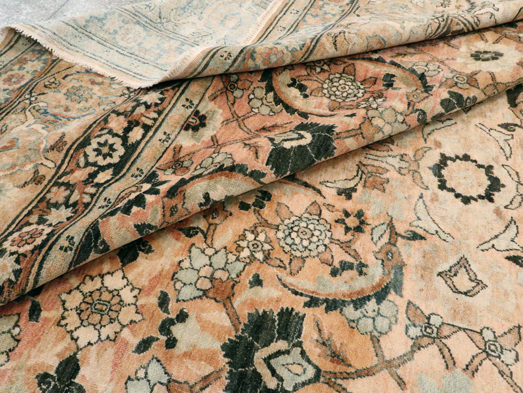 Antique Persian Lavar Kerman Carpet, No.19237 - Galerie Shabab