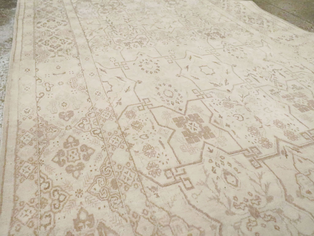 Vintage Persian Tabriz Wide Runner, No.19239 - Galerie Shabab