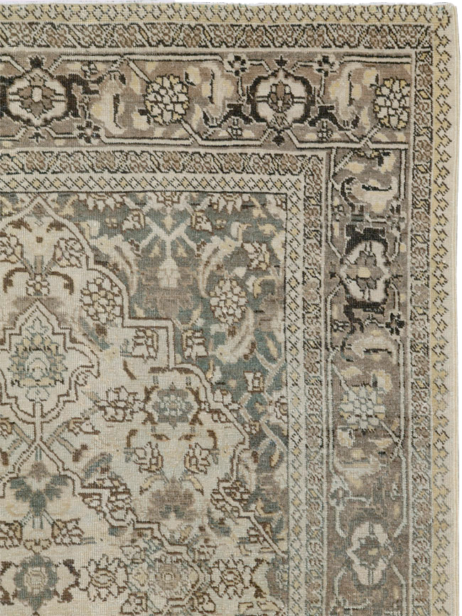 Antique Persian Tabriz Rug, No.19278 - Galerie Shabab