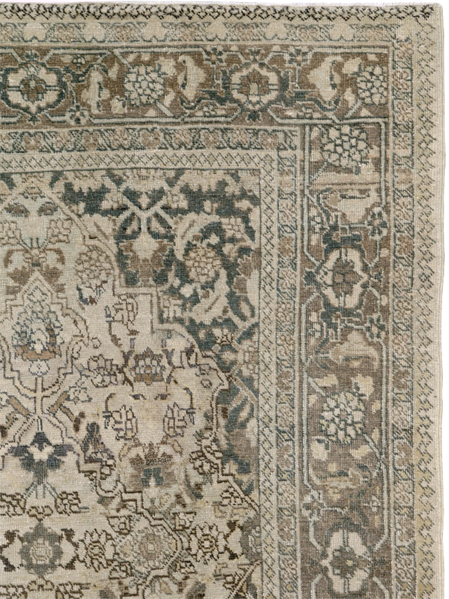 Antique Persian Tabriz Rug, No.19278 - Galerie Shabab