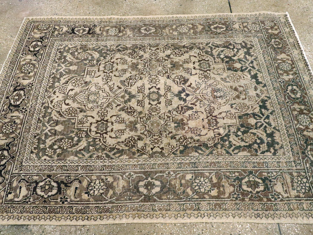 Antique Persian Tabriz Rug, No.19278 - Galerie Shabab