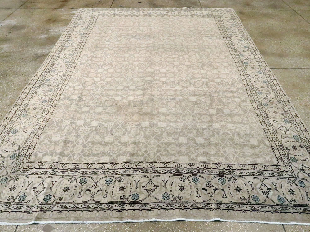 Antique Persian Tabriz Carpet, No.19283 - Galerie Shabab
