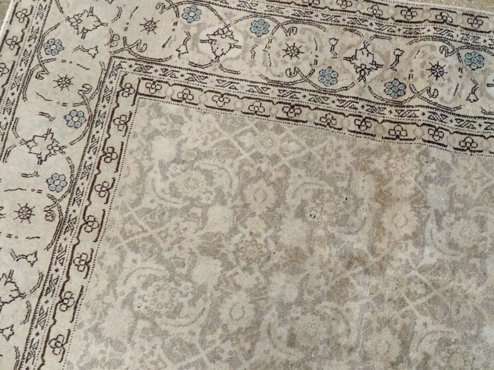 Antique Persian Tabriz Carpet, No.19283 - Galerie Shabab