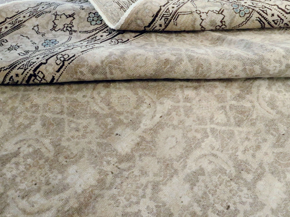 Antique Persian Tabriz Carpet, No.19283 - Galerie Shabab