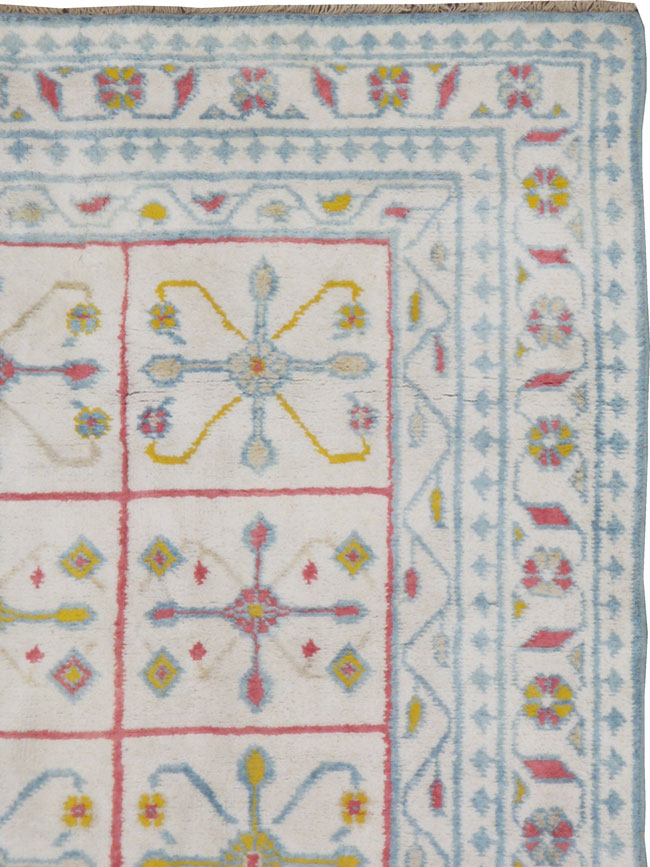 Antique Cotton Agra Rug, No.19287 - Galerie Shabab