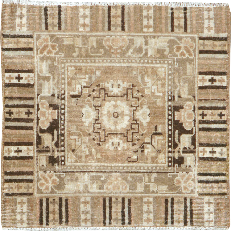 Antique East Turkestan Khotan Rug, No.19294 - Galerie Shabab