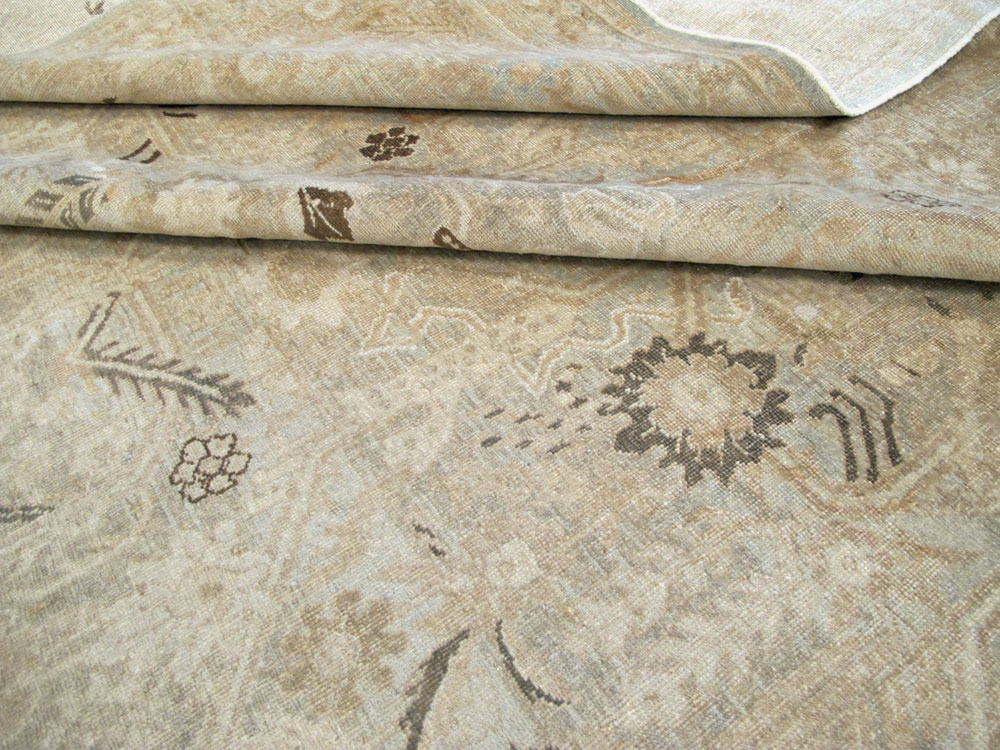 Antique Persian Tabriz Carpet, No.19980 - Galerie Shabab