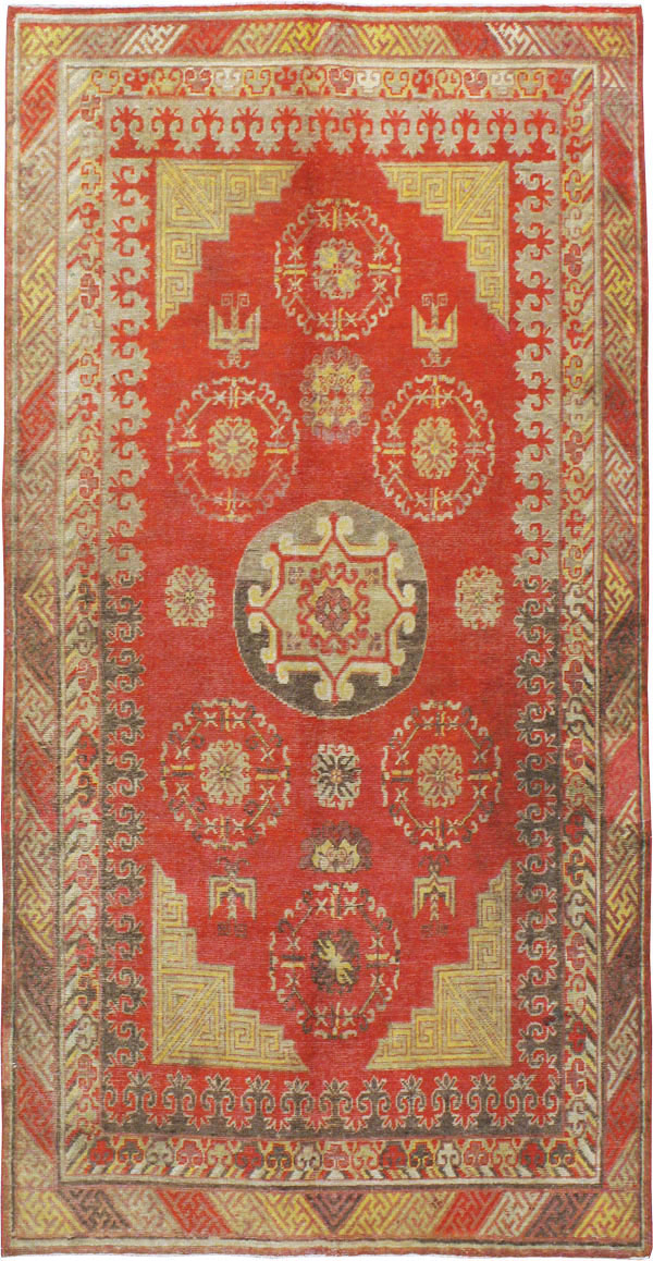 Vintage East Turkestan Khotan Carpet, No.19985 - Galerie Shabab