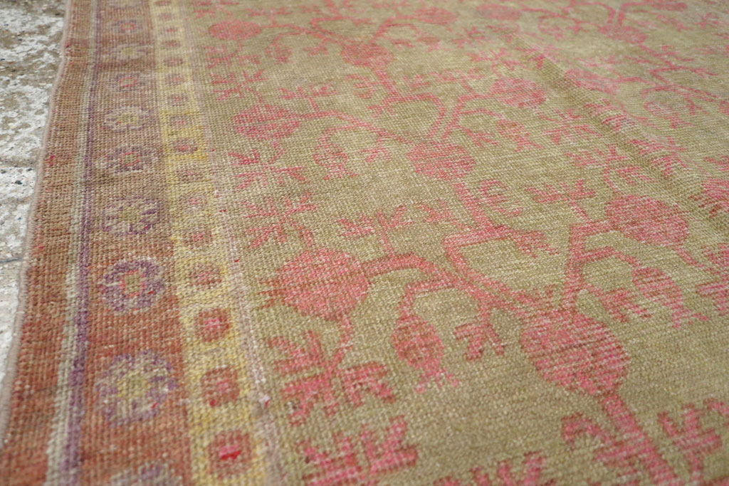 Vintage East Turkestan Khotan Rug, No.19990 - Galerie Shabab