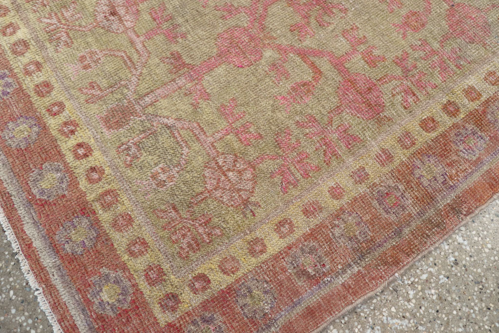Vintage East Turkestan Khotan Rug, No.19990 - Galerie Shabab