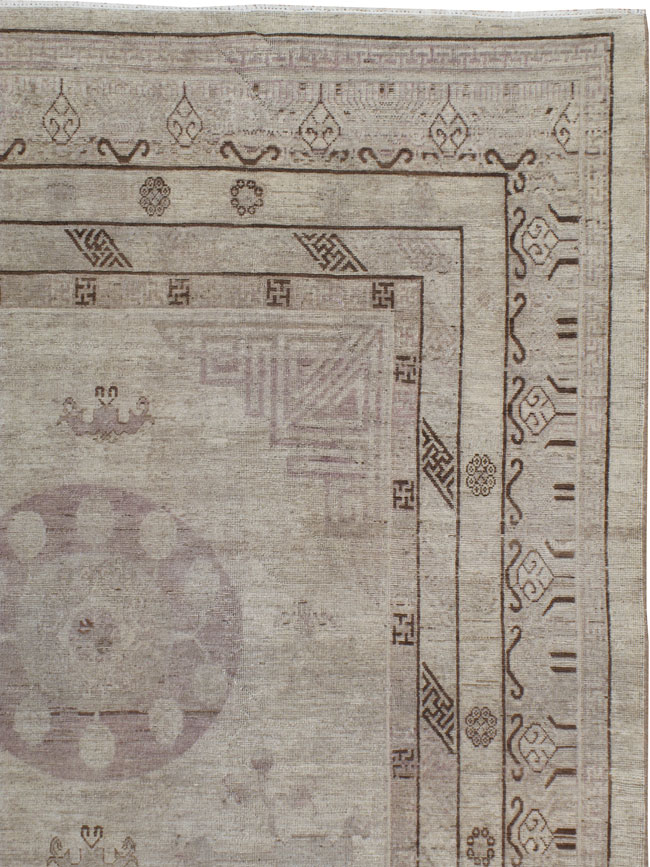 Vintage Khotan Carpet, No.19998 - Galerie Shabab