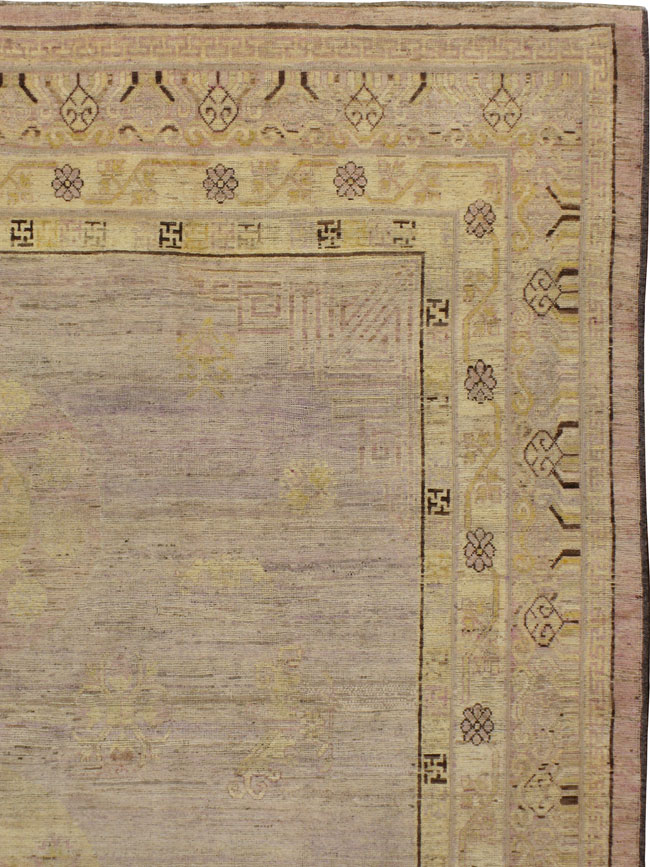 Vintage Khotan Carpet, No.19999 - Galerie Shabab