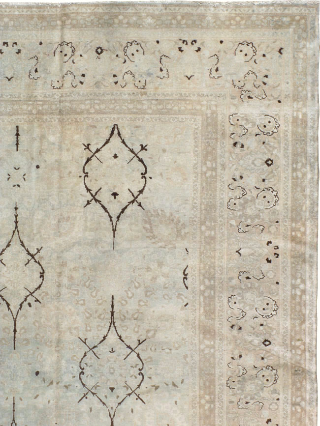 Antique Persian Tabriz Carpet, No.20014 - Galerie Shabab