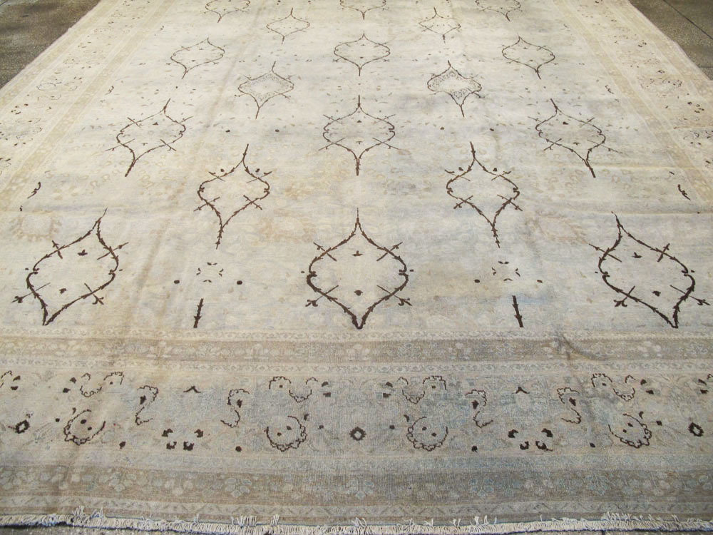 Antique Persian Tabriz Carpet, No.20014 - Galerie Shabab